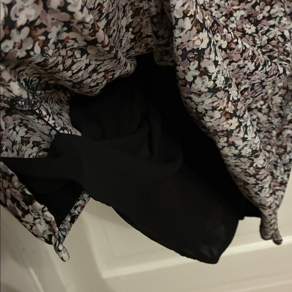 Abercrombie & Fitch floral midi dress with a leg slit and adjustable straps - Picture 8 of 10